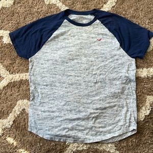 Hollister t-shirt